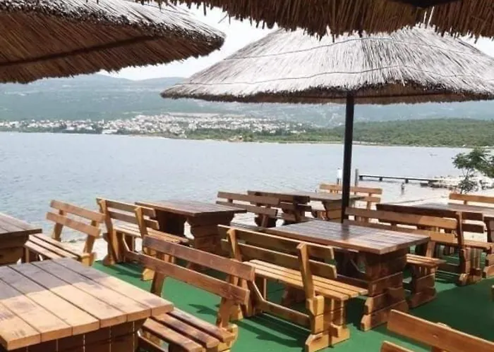 Апартаменты Boris Donji Karin